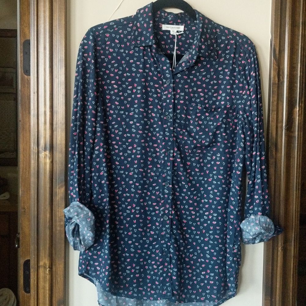 Beach Lunch Lounge Alana Heart and Kiss print button down- long sleeve top - Picture 14 of 14